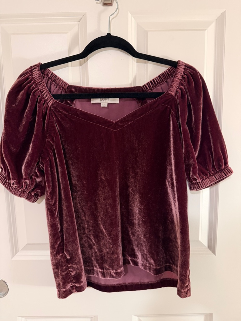 LOFT Velvet Puff Sleeve Top in Deep Wine